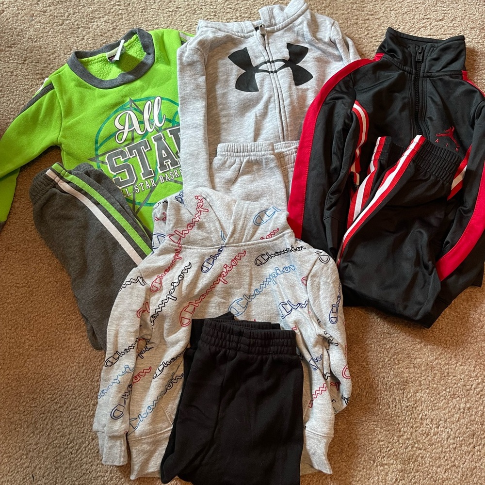 Boys 2T athletic outfits